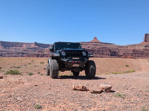 Sucia small against the desert